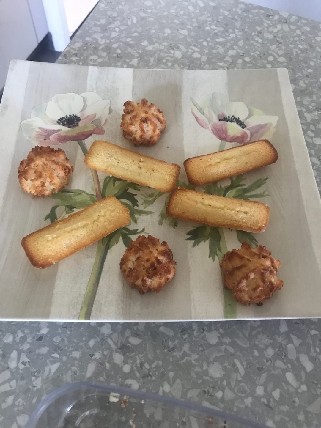 Customer photo review of Financiers en sac vrac (1Kg)
