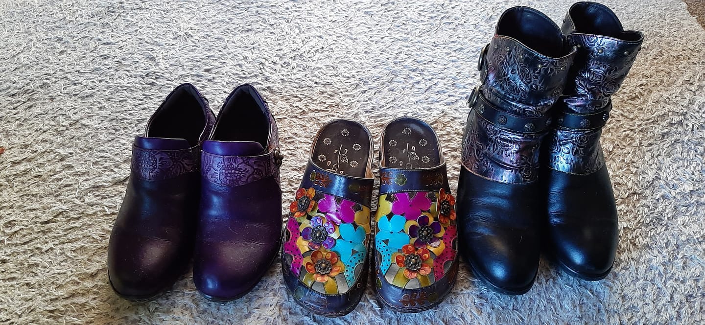 Customer photo review of Retro Painted Buckle Flat Shoes