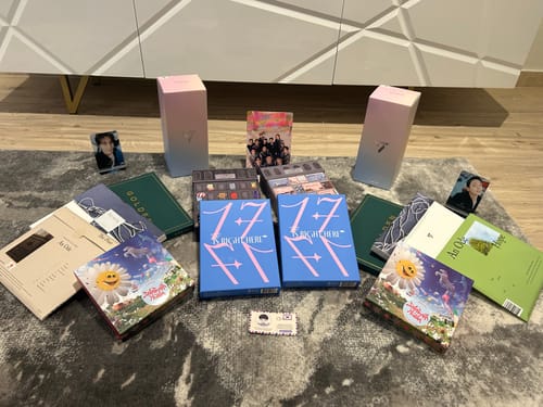 Customer photo review of SEVENTEEN Official Lightstick (Version 3) (Carat Bong)