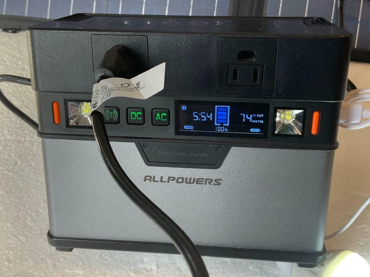 Customer photo review of ALLPOWERS S300 Portable Power Station 300W 288Wh with Solar Panels