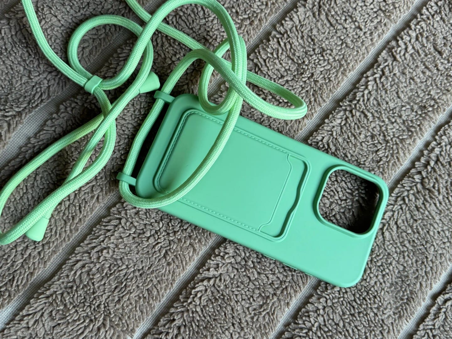 Customer photo review of "Rope" - iPhone Crossbody Schutzhülle