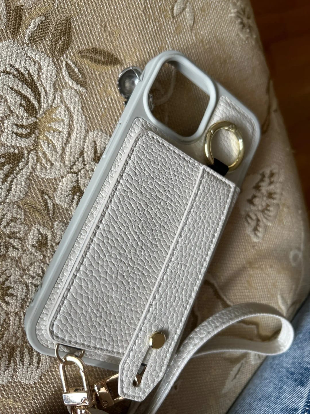 Customer photo review of "Cover" - iPhone Crossbody Schutzhülle