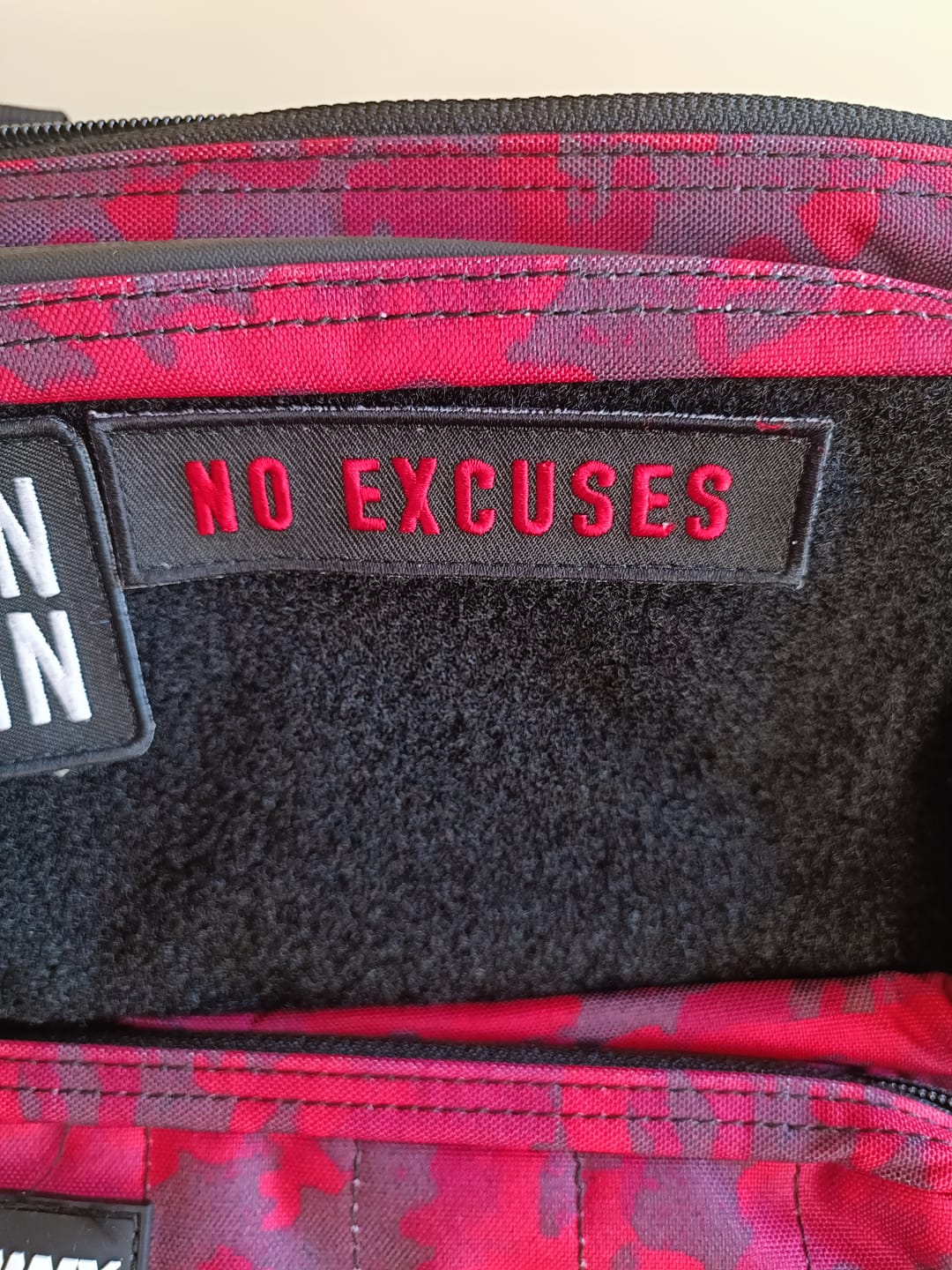 Customer photo review of Parche No Excuses