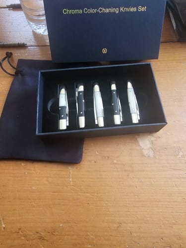 Customer photo review of Chroma Color-Changing Knives Set by TCC Magic