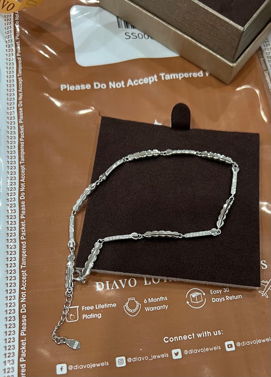 Customer photo review of Links of Grace Rhodium 925 Silver Anklet