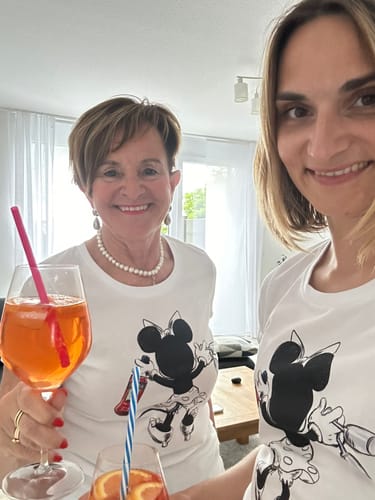 Customer photo review of APEROL MOUSE - Premium Shirt Damen