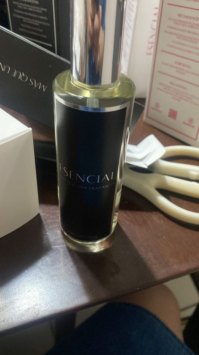 Customer photo review of H122 Inspirado en: Light Blue For Men - Dolce & Gabbana
