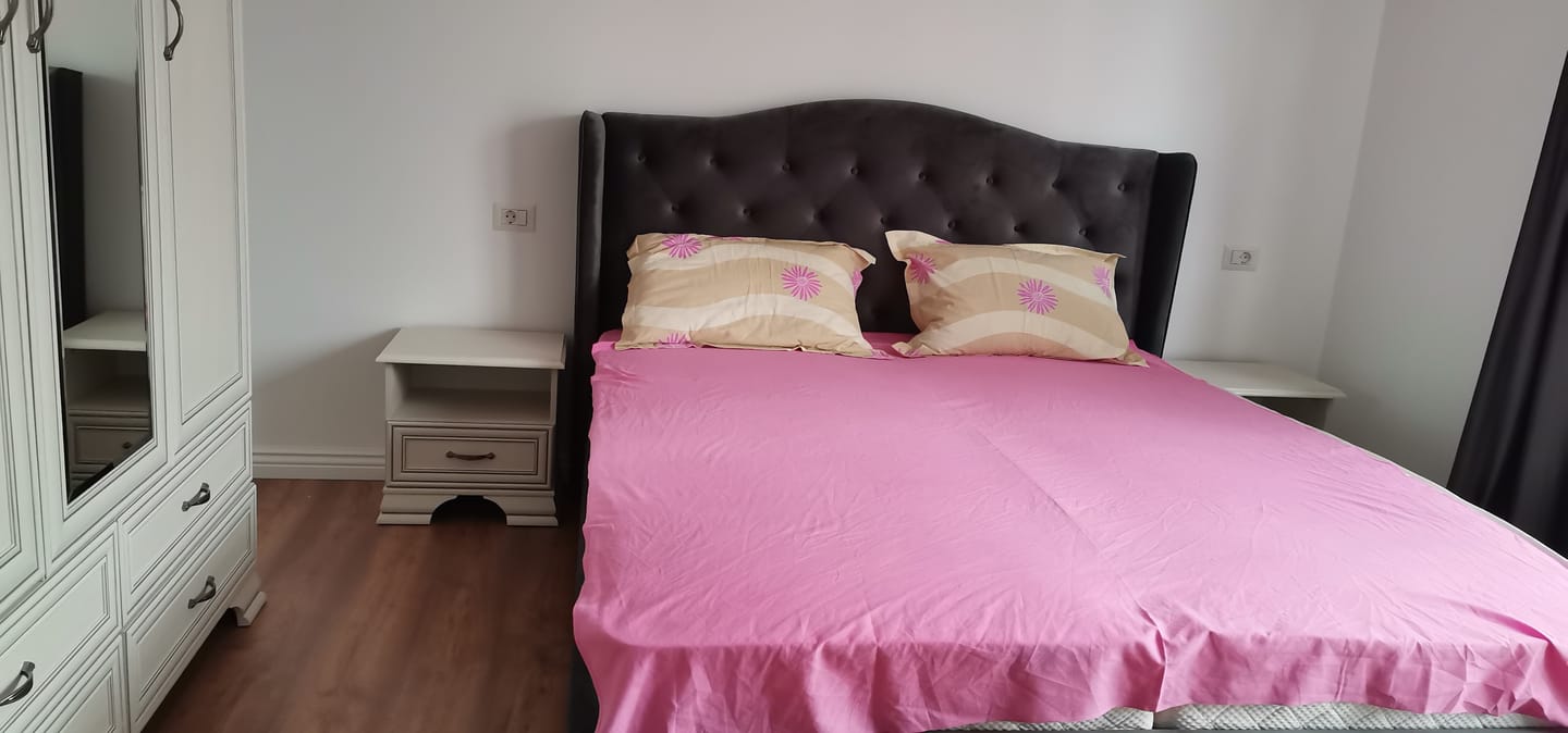 Customer photo review of Pat ASPEN 160x200, stofa catifelata gri - BLUVEL 14, cu somiera