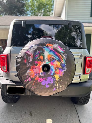 Customer photo review of Mosaic Australian Shepherd Dog Spare Tire Cover