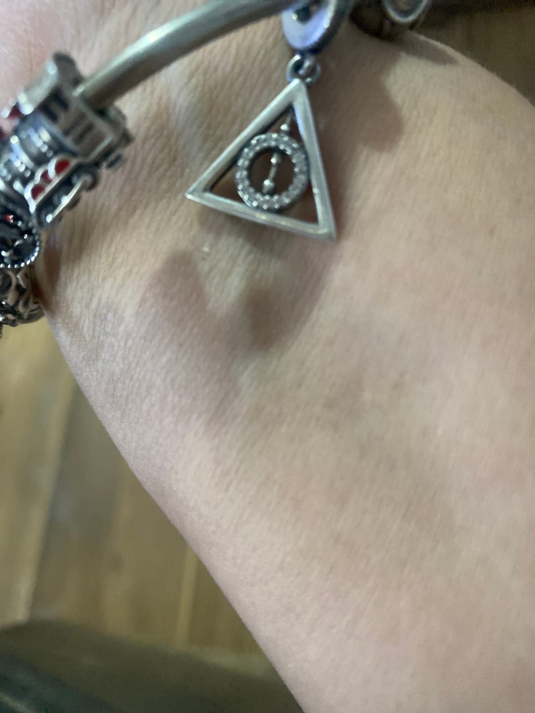 Customer photo review of Charm Reliquias de la Muerte