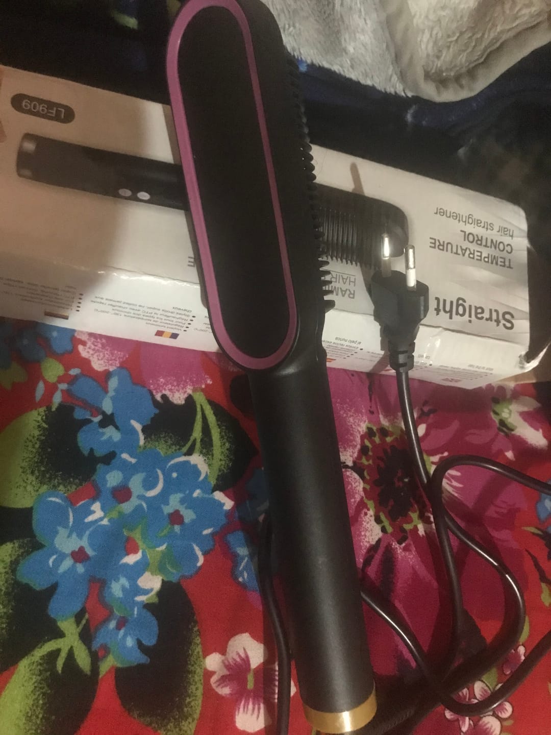Customer photo review of 2 in 1 - Hair Straightener & Hot Comb