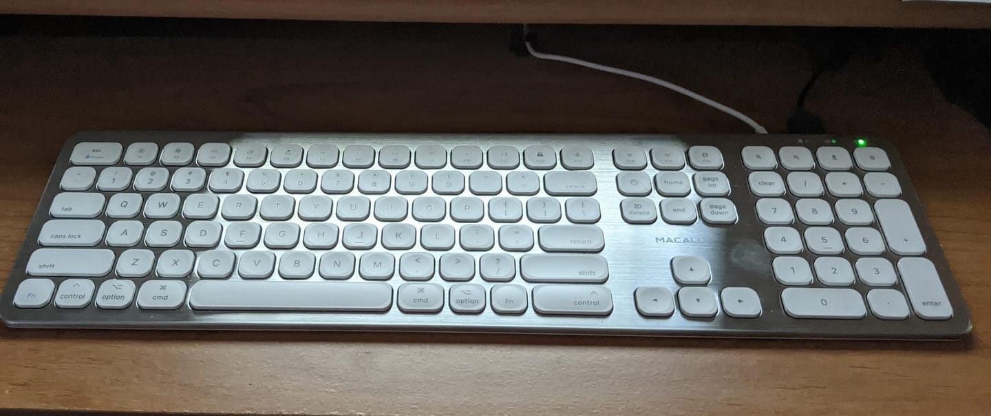 Customer photo review of USB Keyboard | USB Hub for Mac / PC