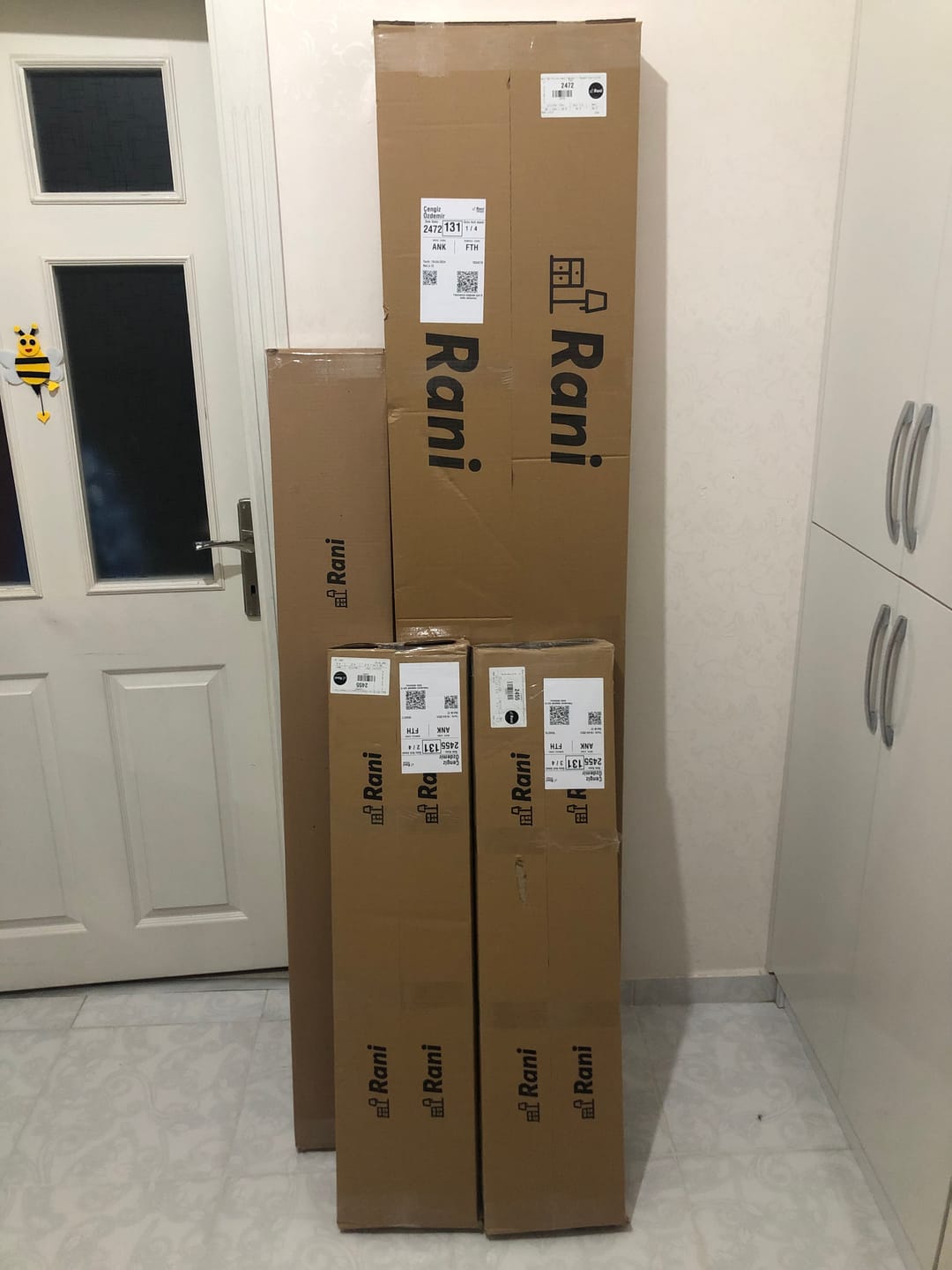 Customer photo review of Rani E3 Duvar Rafı 3 Bölmeli Minyatür Ceviz