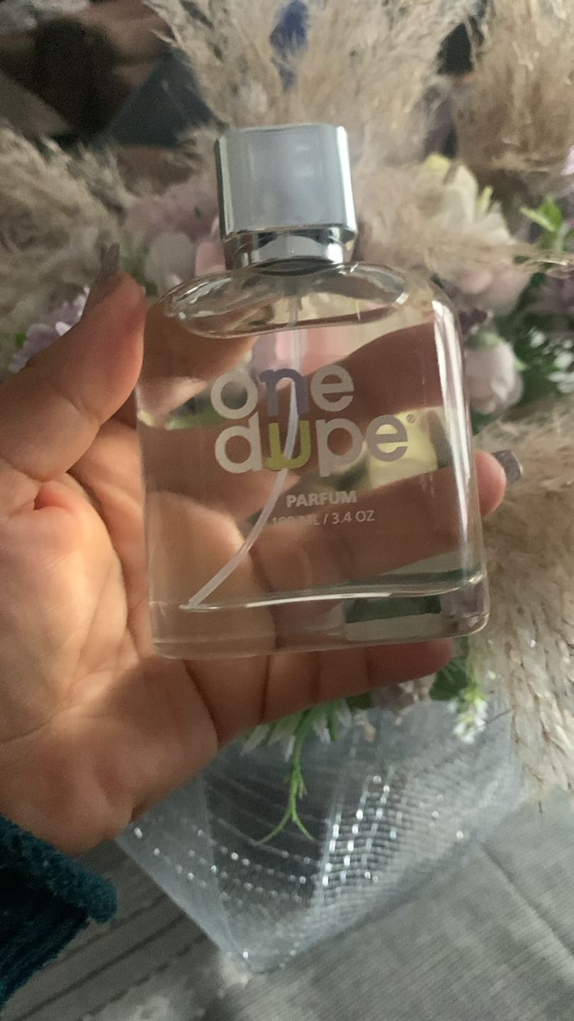 Customer photo review of Perfume inspirado en Santal 33 Le Labo