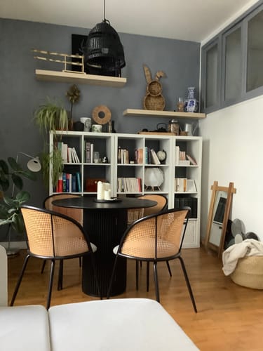 Customer photo review of Lot de 2 chaises en métal et cannage avec assise en  tissu gris