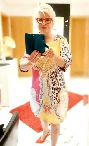 Customer photo review of Bedrucktes Kleid mit halblangen Ärmeln und Ausschnitten