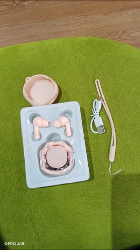 Customer photo review of Crystal Series Wireless Earphone Bluetooth