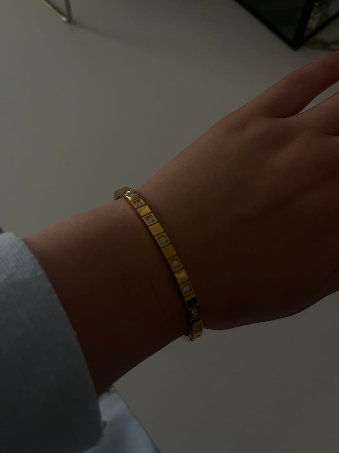 Customer photo review of Nisma Armreif | 18K vergoldet