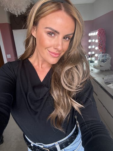 Customer photo review of The Headband Wig Perfect Wave