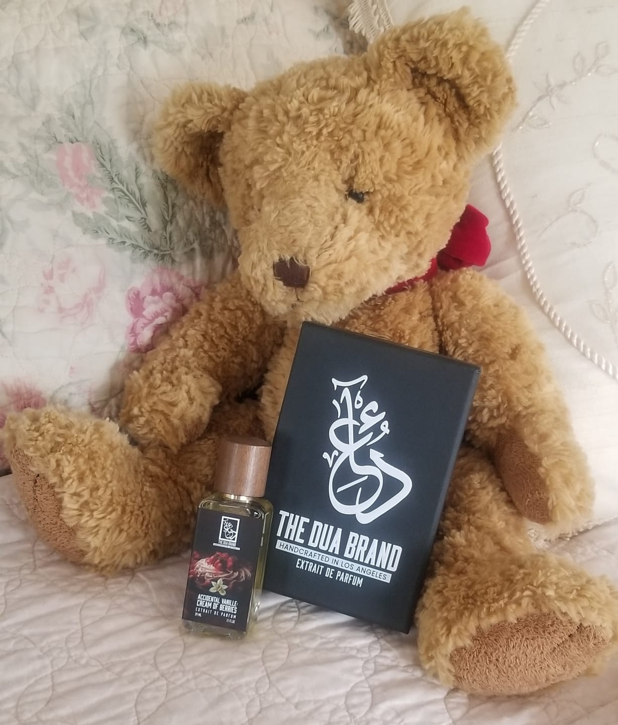 Customer photo review of Accidental Vanille: Cream Of Berries
