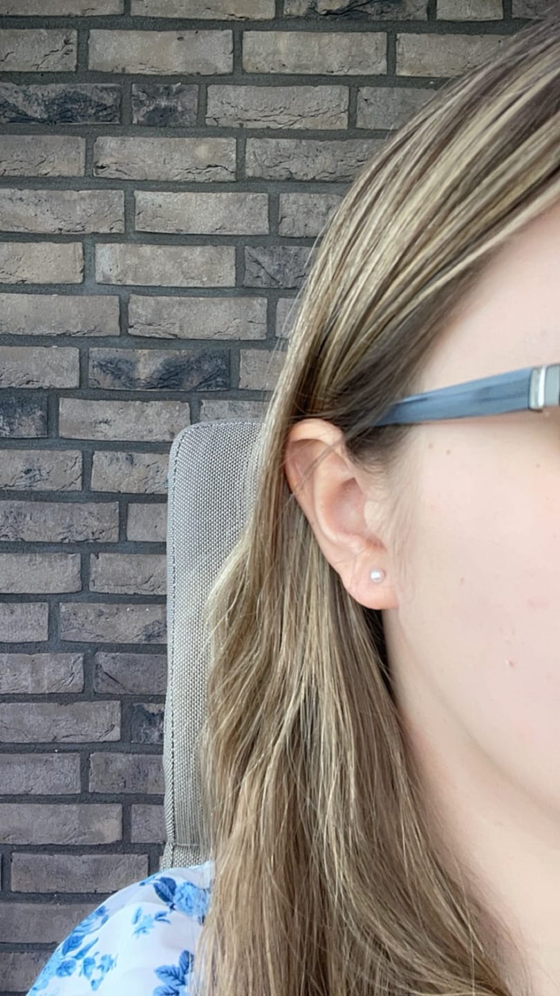 Customer photo review of Jacinta Perlen Ohrstecker | 18K vergoldet