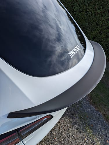 Customer photo review of ZO Style Matte Black Spoiler - Tesla Model Y 22+