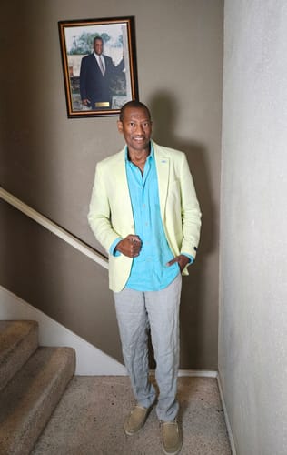 Customer photo review of Vibrant Solid Linen Sport Coat
