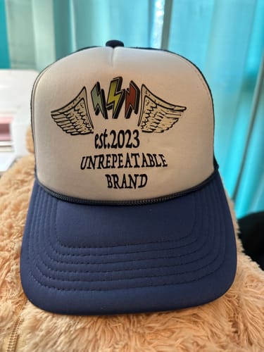 Customer photo review of Black - Trucker hats