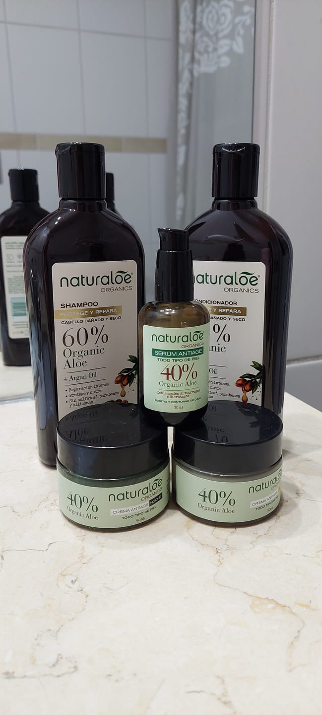 Customer photo review of Set Antiedad Naturaloe Crema día + Noche 50ml