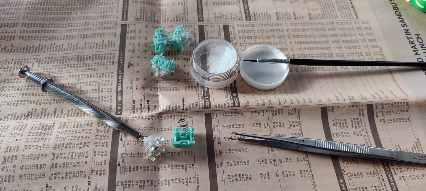 Customer photo review of Krytox GPL 205g0