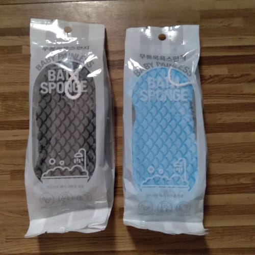 Customer photo review of Bath Exfoliating Soft Sponge Dead Skin Remover