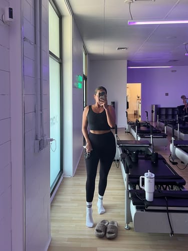 Customer photo review of The TONA LiftFit Leggings - The Last Black Leggings You Will Ever Need