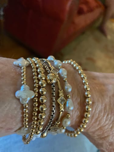 Customer photo review of custom pearl bracelet