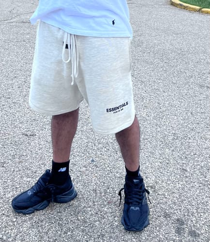 Customer photo review of New Balance 9060 Triple Black