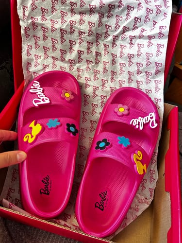 Customer photo review of Barbie Rubber Flowers