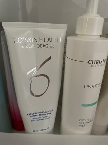 愛 review of エクスフォリエーティングクレンザー image 1 out of 1