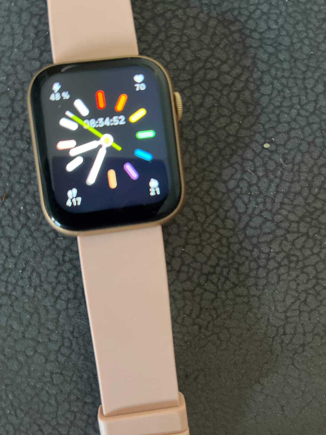 Customer photo review of Smartwatch mit umfassenden Gesundheitsfeatures / IP67 Wasserdichtigkeit / 35 Tage Akkulaufzeit / 100 Sportmodi