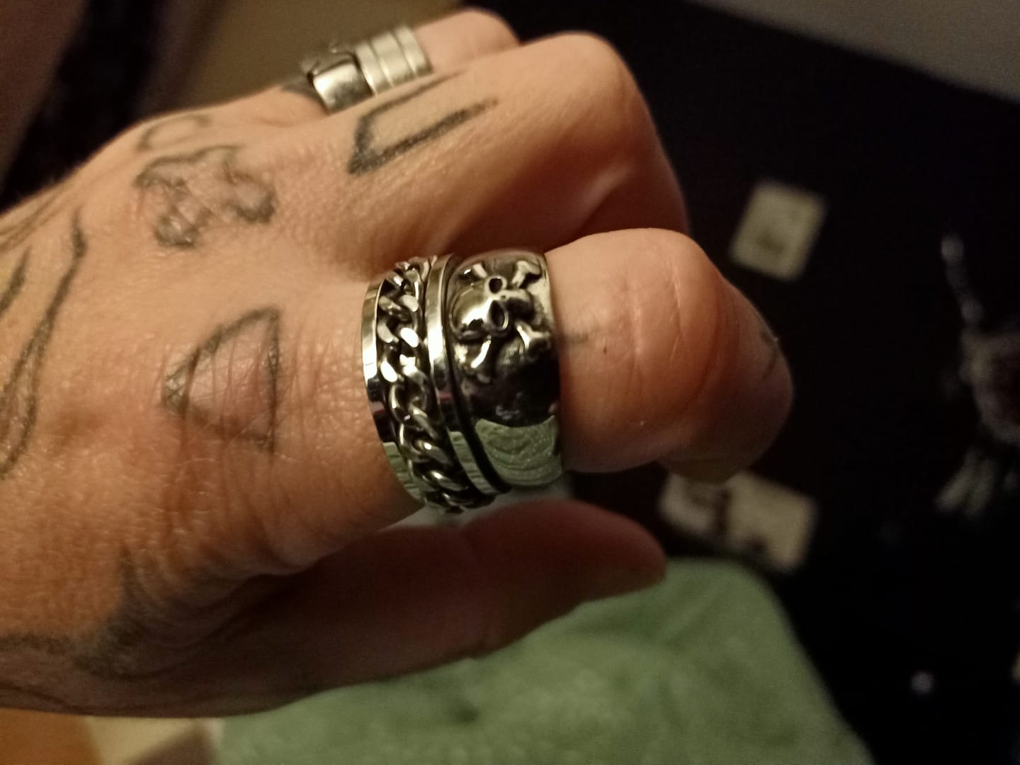Customer photo review of CROSSBONE.