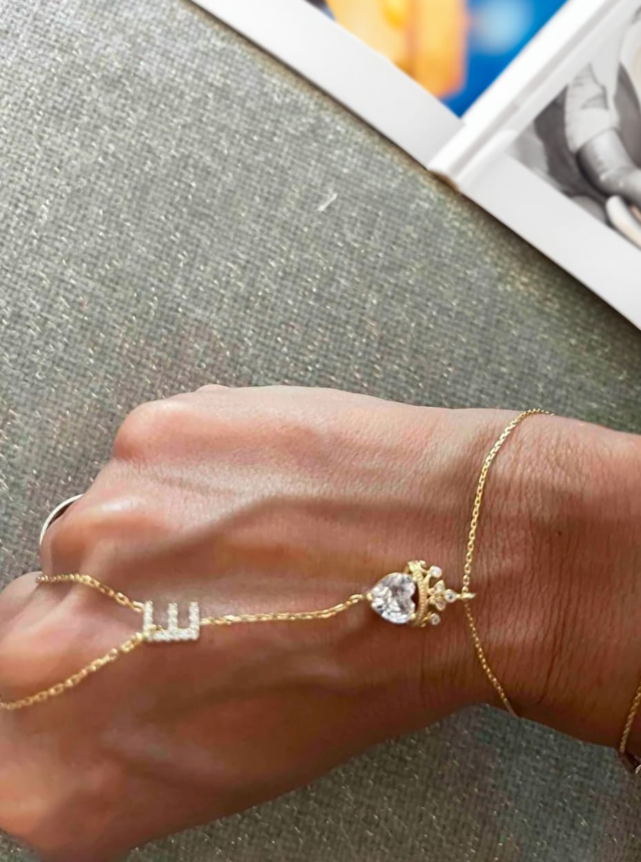 Customer photo review of Hand Chain Gold Queen Crown Personalized Slave Bracelet