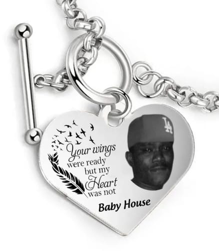 Customer photo review of Personalized Heart Bracelet I'm Always With You - Memorial Gift For Family, Friend