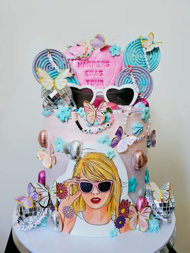 Customer photo review of Taylor Swift Inspired - Edible Icing Toppers