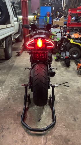 Customer photo review of Yamaha R1