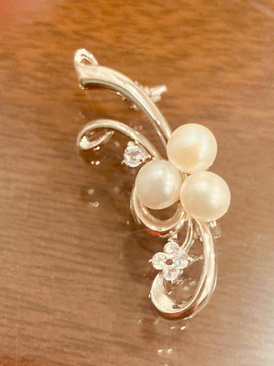 Customer photo review of Pearl Trio Elegance 925 Silver Brooch