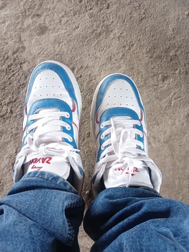 Customer photo review of AUSTIN White Sky Men's casual sneaker