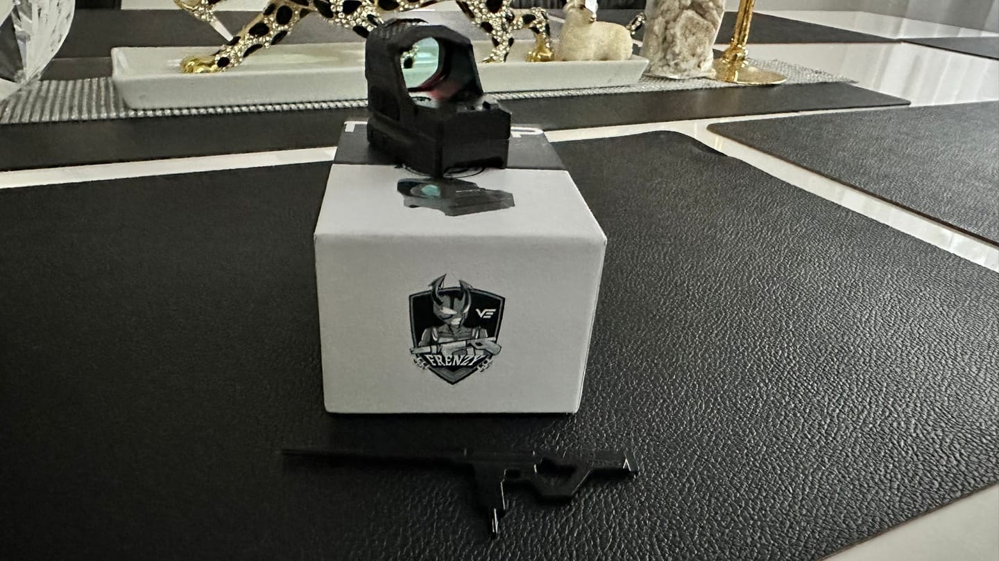 Customer photo review of Vector Optics SCRD-SM64 Frenzy-X 1x19x26 MRS GenII Solar Power Multi-Reticle