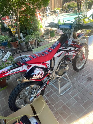 Customer photo review of Custom Seat Cover: 04-'16 CRF250X
