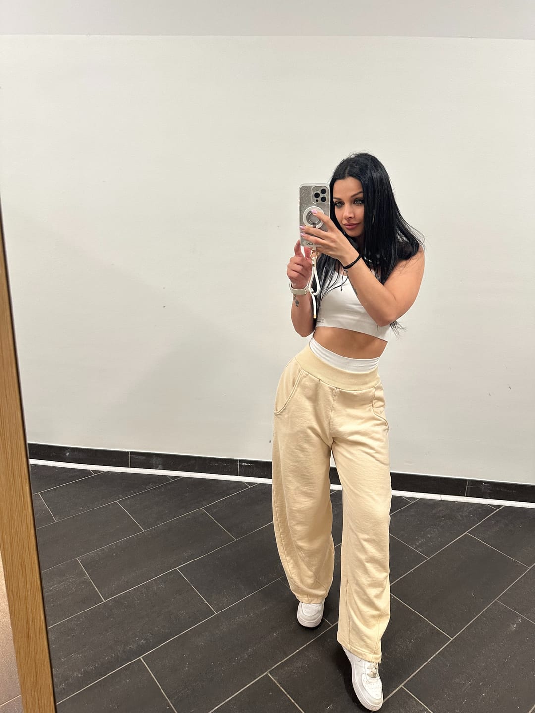 Customer photo review of Pantalone Baggy Ikonic SS 24 Burro