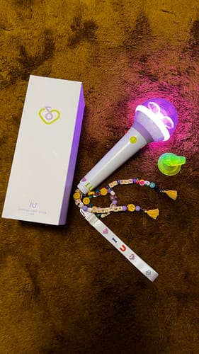 Customer photo review of [OFFICIAL] IU LIGHT STICK Ver.3 I-KE