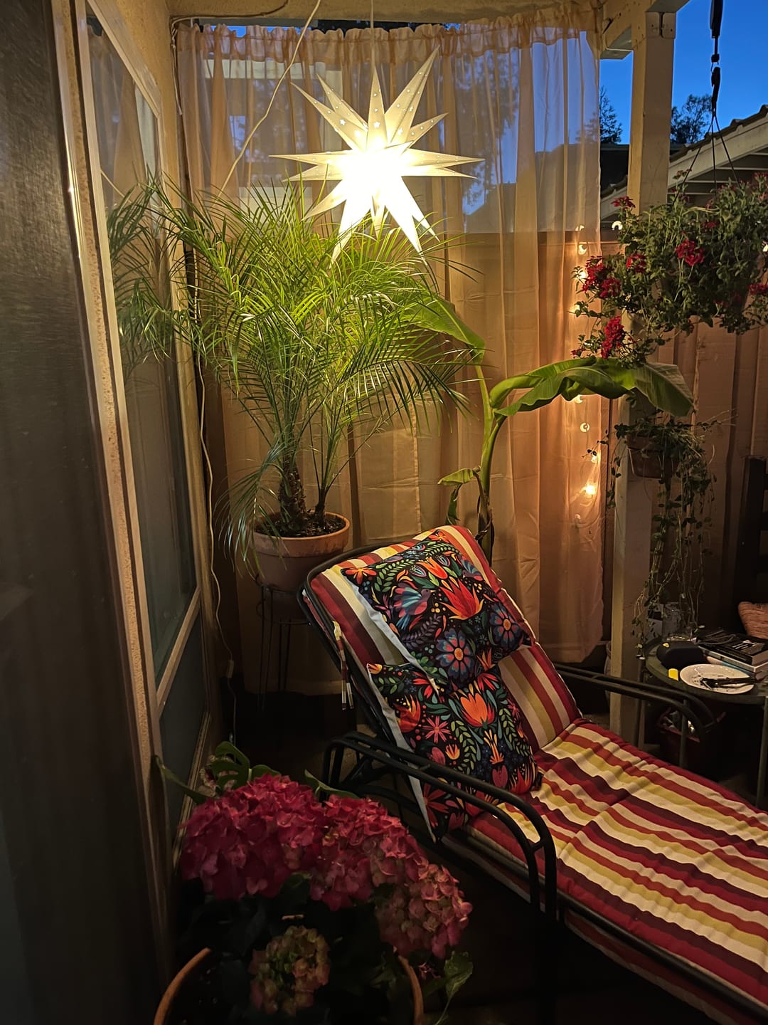 Customer photo review of 23" White Moravian Weatherproof Star Lantern Lamp, Multi-Point Hanging Decoration