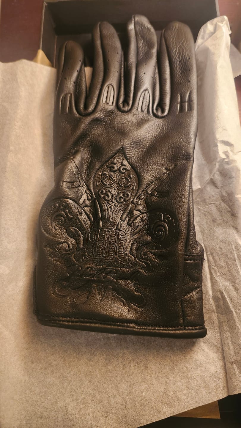 Customer photo review of Black Rambo Exclusive Tactical Gloves
